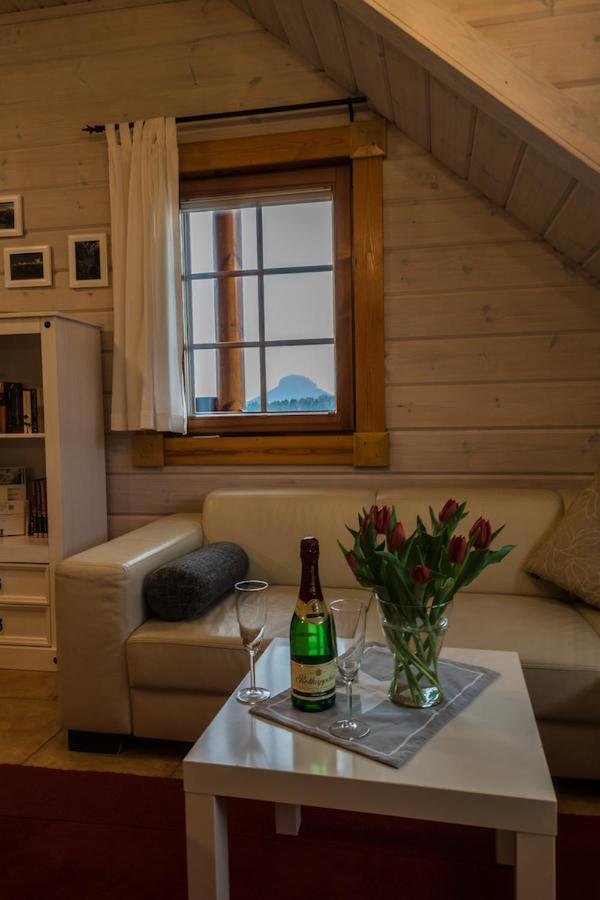 Ferienwohnung Im Blockhaus Rosenkranz Rathmannsdorf ภายนอก รูปภาพ